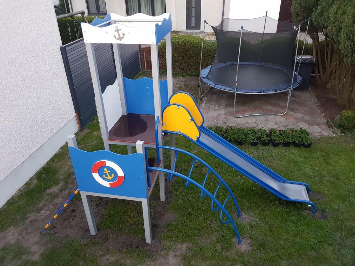 Przy Porcie Lägenhet Łeba Exteriör bild